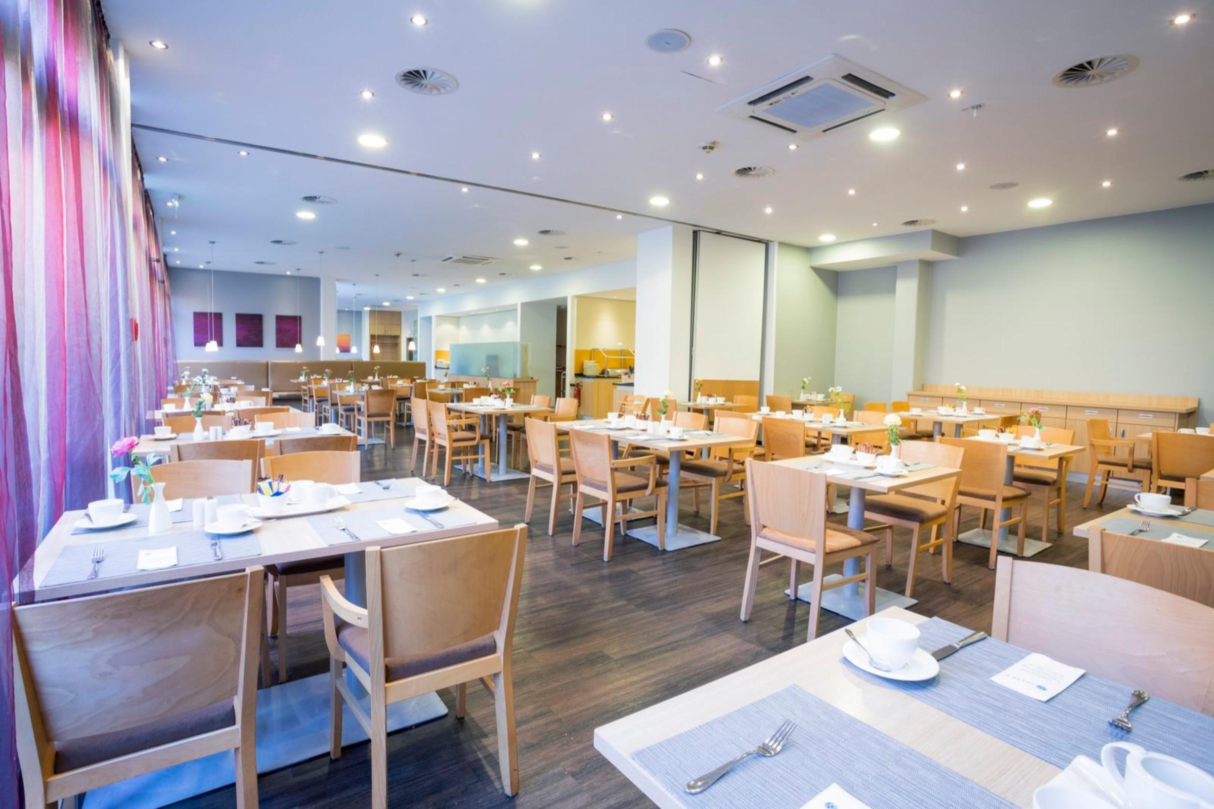 选择Nord Hotel 4*